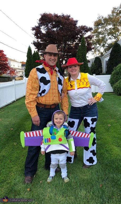 Toy Story Family Costumes DIY