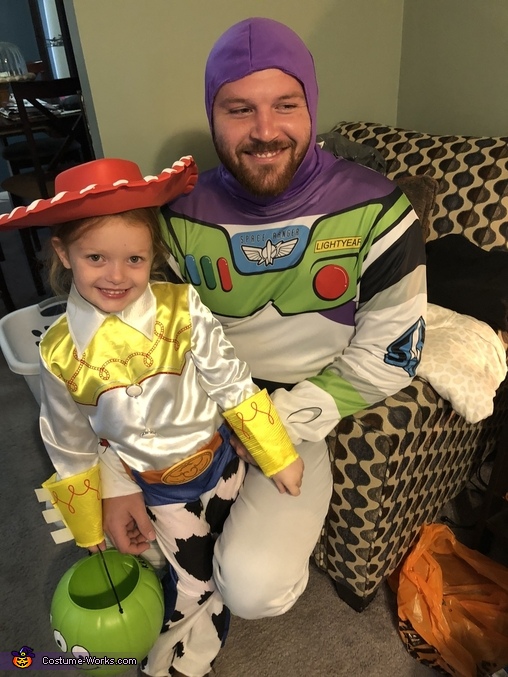 Toy Story Family Costume | Last Minute Costume Ideas - Photo 2/3
