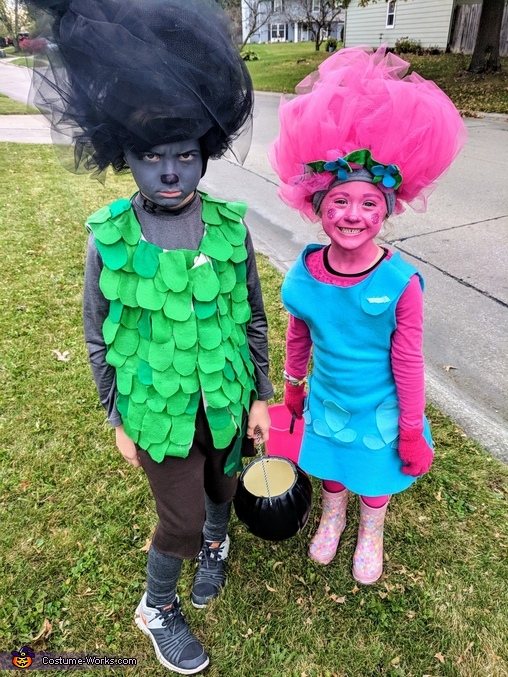 Trolls vs Bergens Family Halloween Costume | Coolest DIY Costumes ...