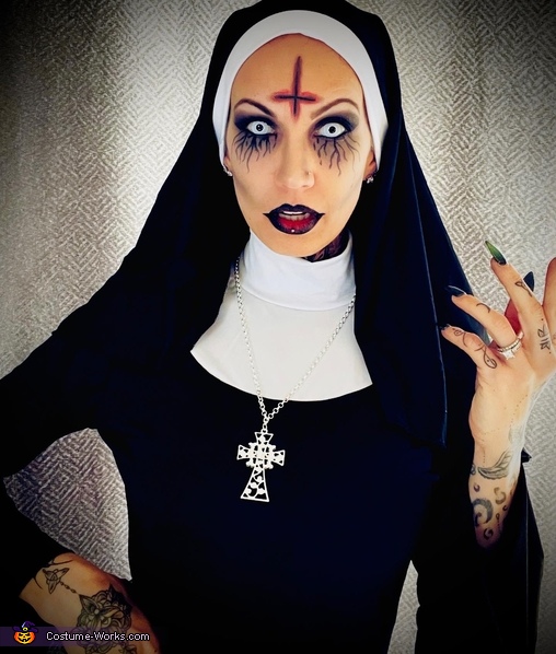 Unholy Nun Costume