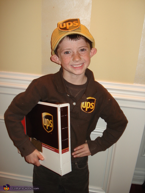 UPS Delivery Man Costume