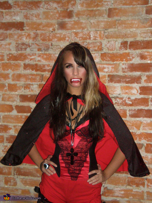 Vampire Little Red Riding Hood Costume Photo 2 3