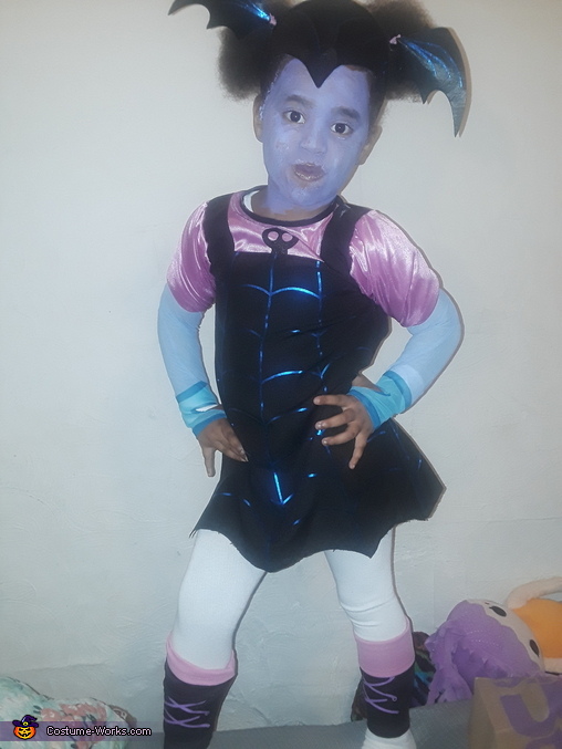 Vampirina Costume