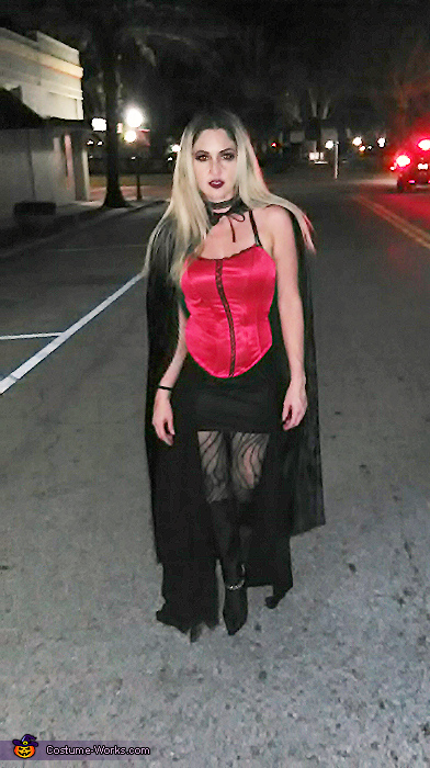 diy female vampire costume