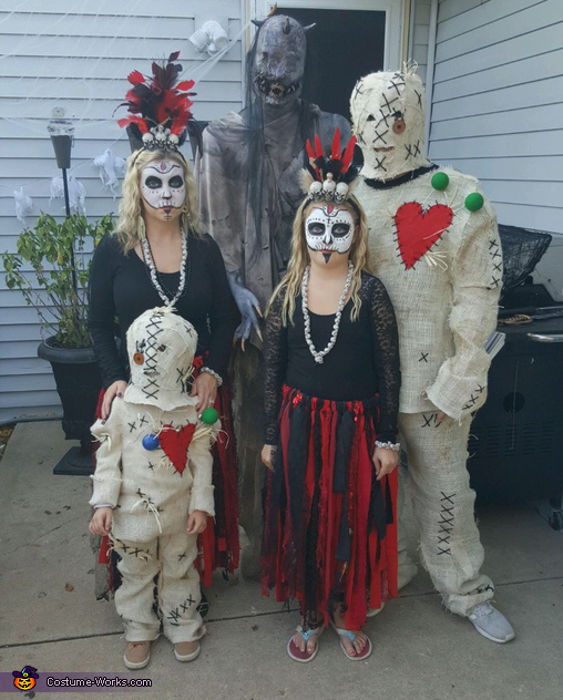 Voodoo Family Costume | Last Minute Costume Ideas