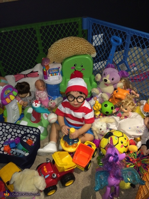 baby waldo costume