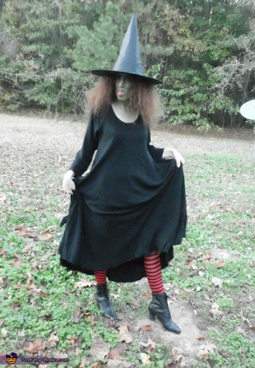 Witch Photoshoot Outfit Ideas ~ Casual Outfit Ideas | monamartih.github.io