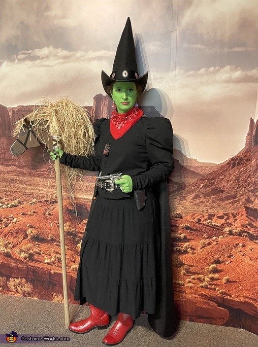Wicked Witch of the "West" Costume