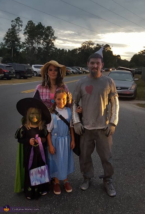 Original DIY Wizard of Oz Family Costume | Best DIY Costumes