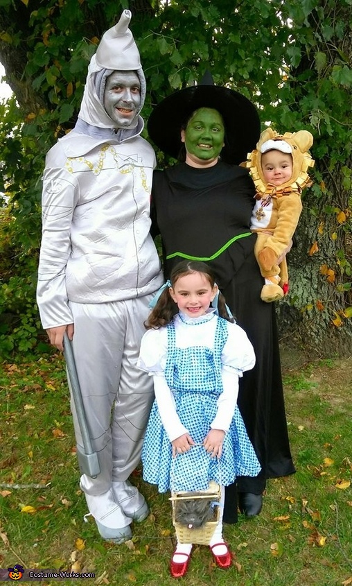 Wizard of Oz Family Costume