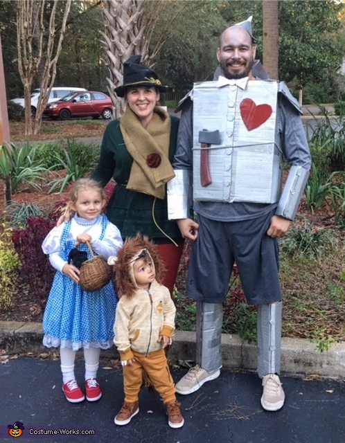 Wizard of Oz Family Costume | Unique DIY Costumes