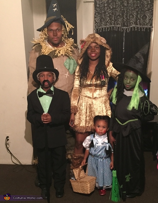 Wizard of Oz Family Costume