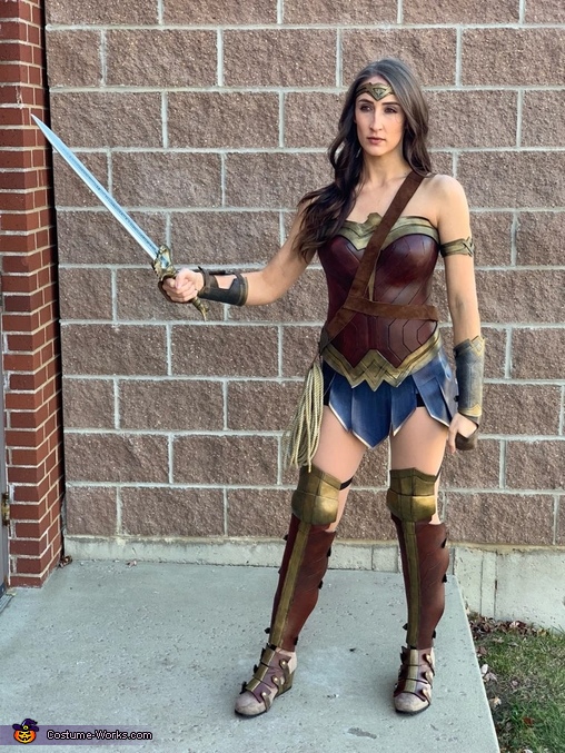 Wonder Woman Costume | Last Minute Costume Ideas - Photo 2/5