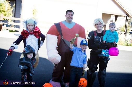 Wreck-It Ralph Family Costumes