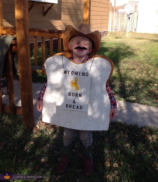 Bread costume online