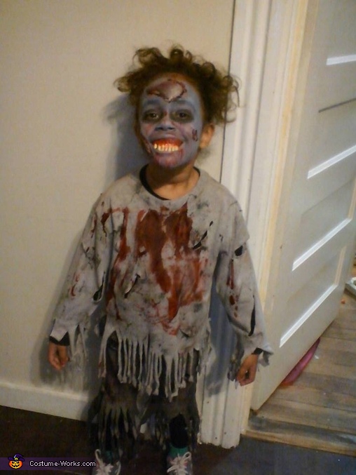 how to make a homemade zombie costume for girls