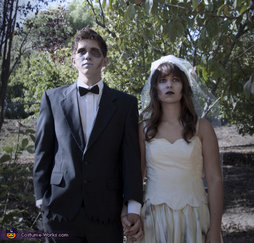 Zombie Bride and Groom Couple Costume