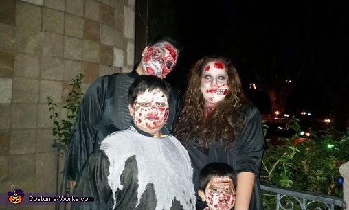 Zombie Family Costume