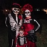Dia del Morte Day of the Dead Family Costume | Easy DIY Costumes