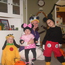 Mickey Mouse Crew - Family Halloween Costume - Photo 2/3