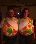 Idée de costume d'Halloween pour couples : Costume Boobs