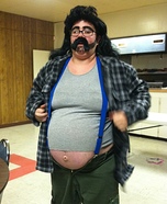 Costume ideas for pregnant women - Hillbilly with a Beer Gut Costume