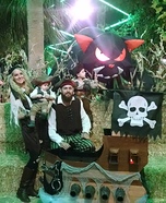 DIY Pirates Family Costumes