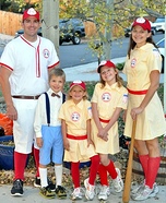 Rockford Peaches Family Costume