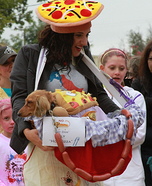 Selling "Pizza" not "Hot Dog" Homemade Costume