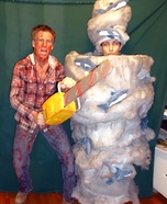 Pari Halloween-pukuidea: Fin Shepard Battles Sharknado puku