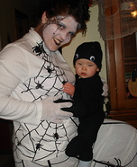DIY matching costumes for babies and parents - Spider and Web Halloween Costume