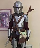 The Cardboard Mandalorian Costume