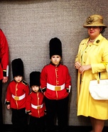 Family costume ideas - The Queen and her Royal Guards Halloween Costume